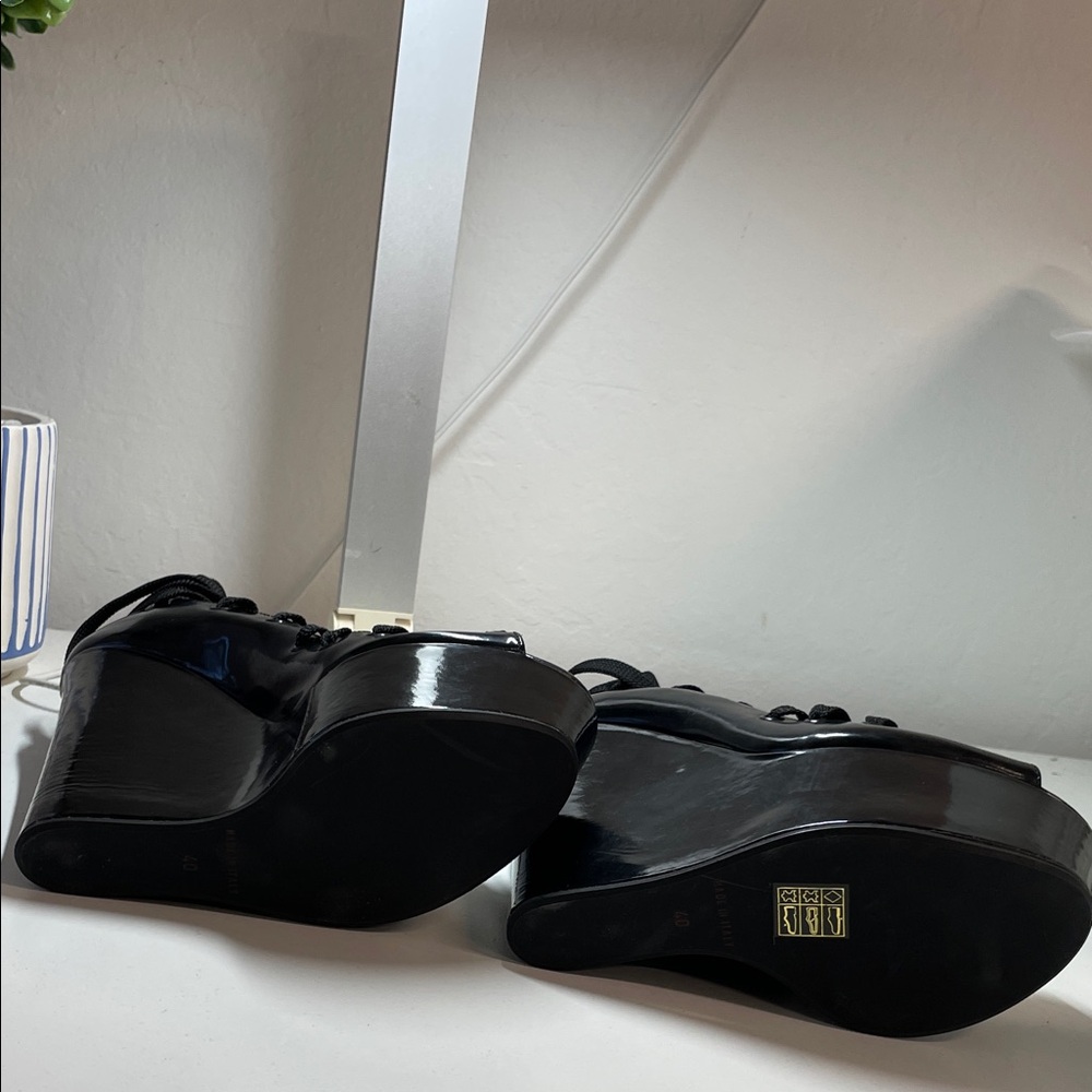 Kurt Geiger Men's Black Carry Bag - Picture 5 of 8